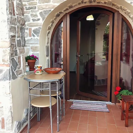 Il Rifugio Delle Rose Guest house *